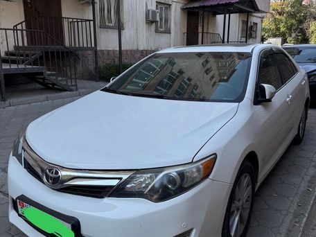 Toyota Camry, 2012 — фото 2