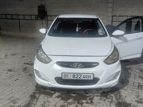 Hyundai Accent, 2011 — 照片 15