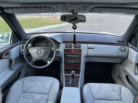 Mercedes-Benz E-Класс, 1996 — 照片 13