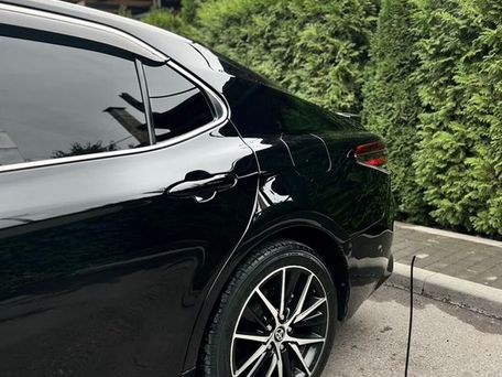 Toyota Camry, 2021 — 照片 7