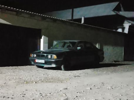BMW 5 серии, 1988 — 照片 5