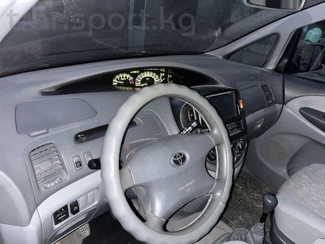 Toyota Previa, 2002 — фото 2