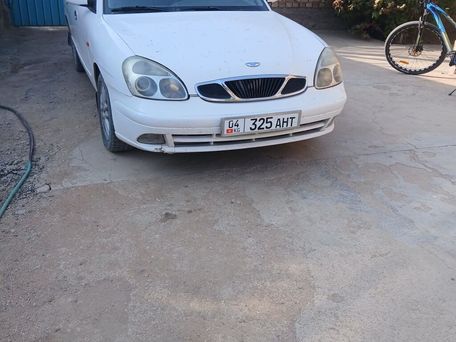 Daewoo Nubira, 1999 — 照片 1