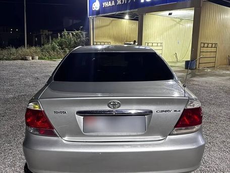 Toyota Camry, 2004 — 照片 2