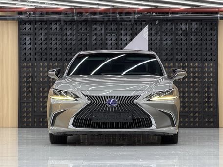 Lexus ES, 2020 — photo 1