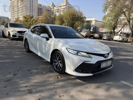 Toyota Camry, 2021 — photo 3