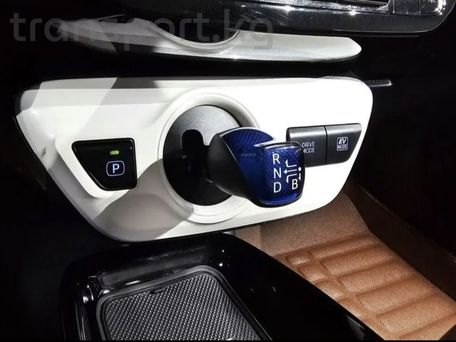 Toyota Prius, 2018 — 照片 5