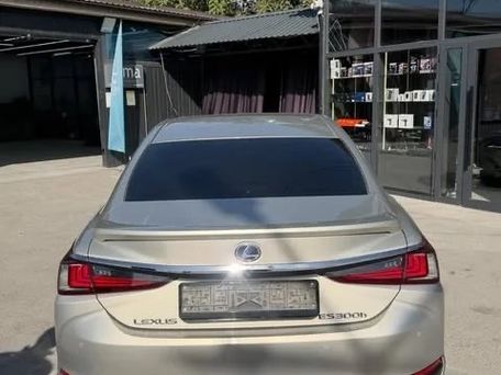 Lexus ES, 2018 — 照片 3