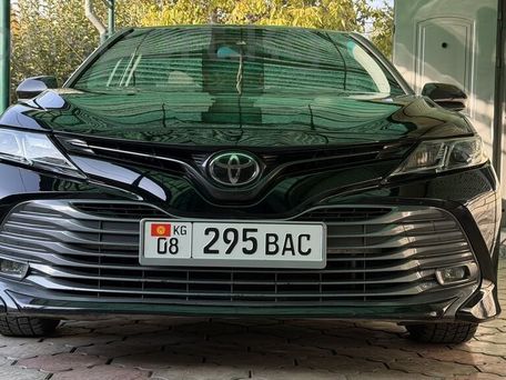 Toyota Camry, 2018 — 照片 1