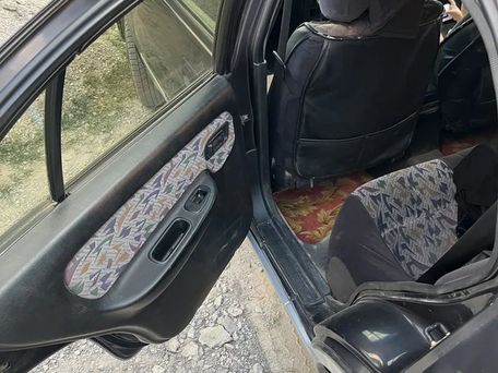 Nissan Lucino, 1996 — 照片 12