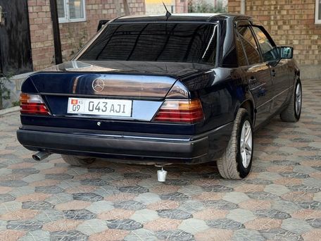 Mercedes-Benz W124, 1988 — фото 6