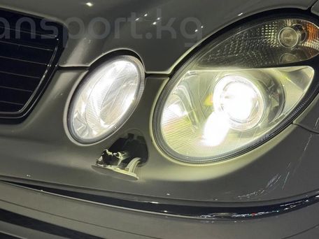 Mercedes-Benz E-Class, 2004 — photo 9