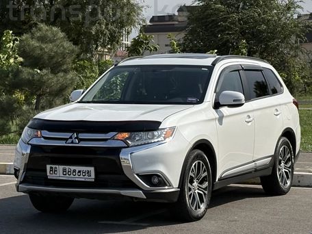 Mitsubishi Outlander, 2016